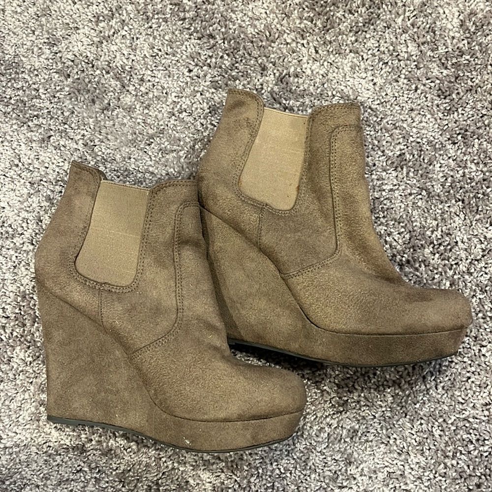 Wedge booties